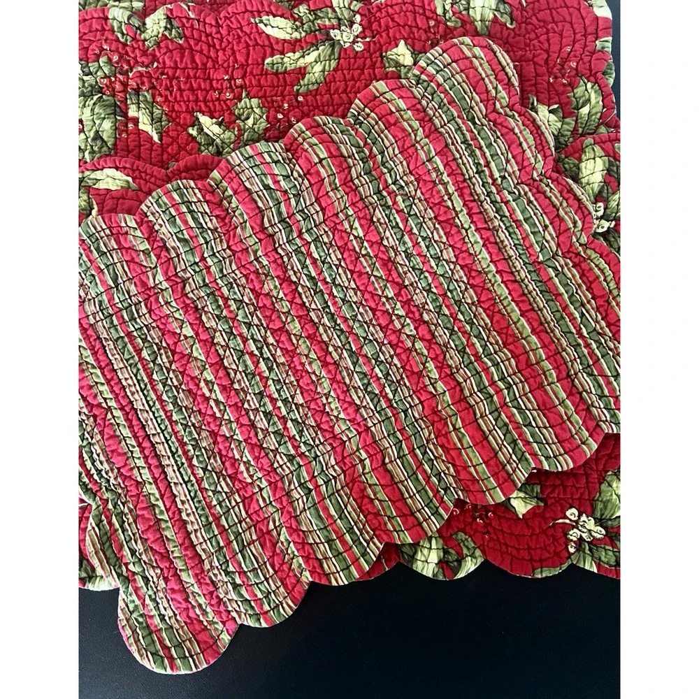 C&F Home Rectangular Quilted Reversible Placemats Holly Red Set of 4 ESTATE SALE